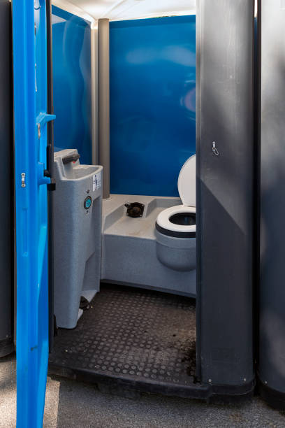 Best Best portable toilet rental  in Gibraltar, MI