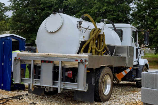 Best Porta potty delivery and setup  in Gibraltar, MI