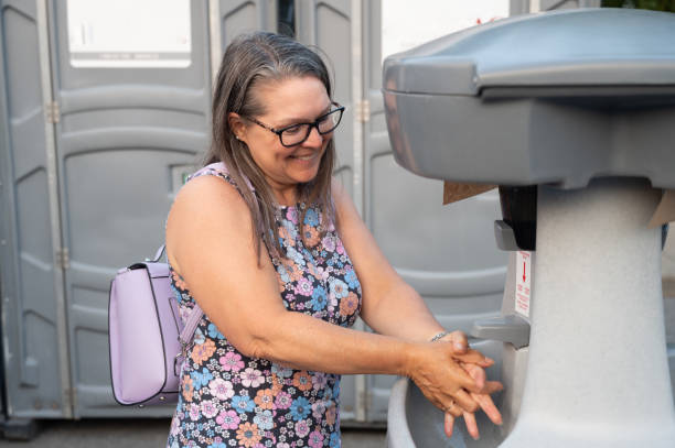 Best High-end porta potty rental  in Gibraltar, MI